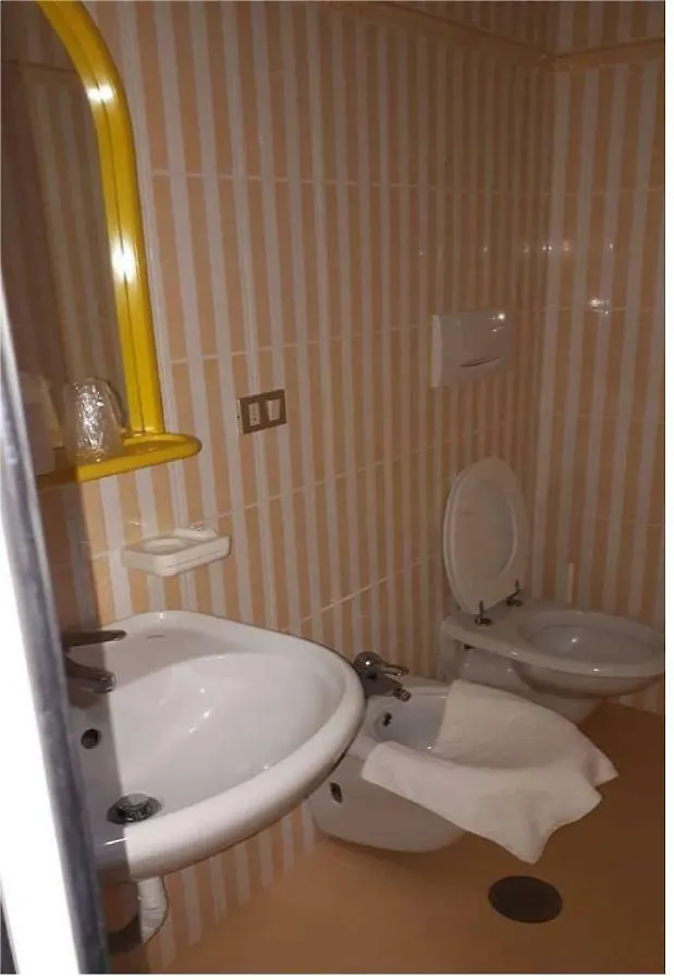 Hotel Stella Follonica 0*,