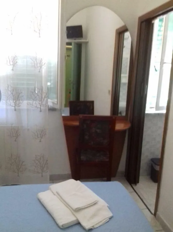 Hotel Stella Follonica 0*,